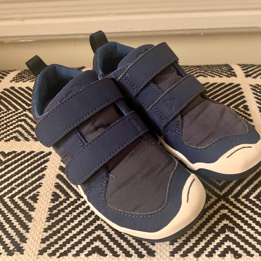 Plae Sneakers